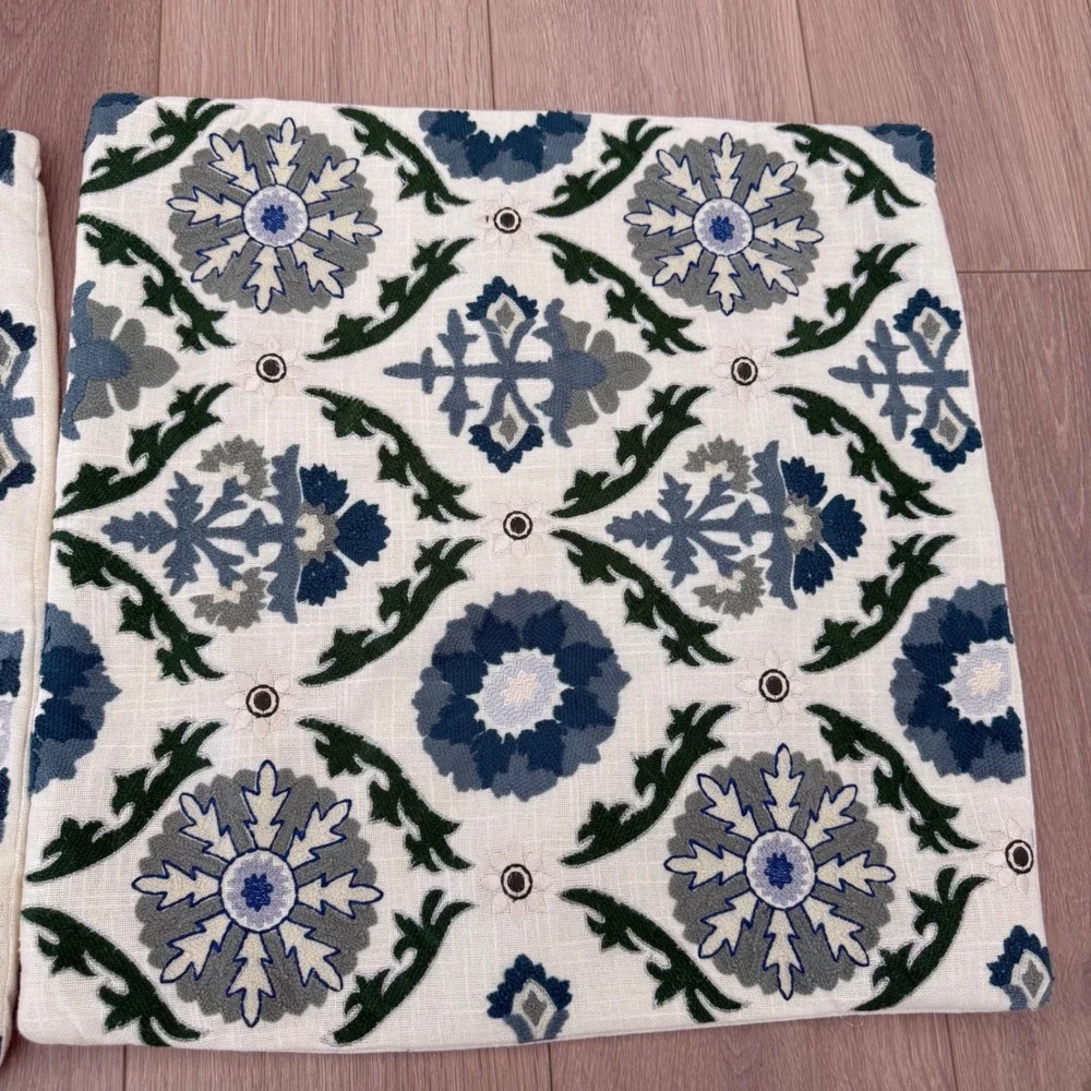 J6 Moss & Willow Sally Embroidery Pillow Covers Set of 2 Blue Green Floral 20x20